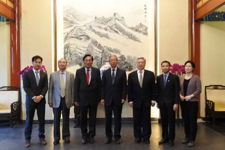 老撾外交學院院長代表團訪華