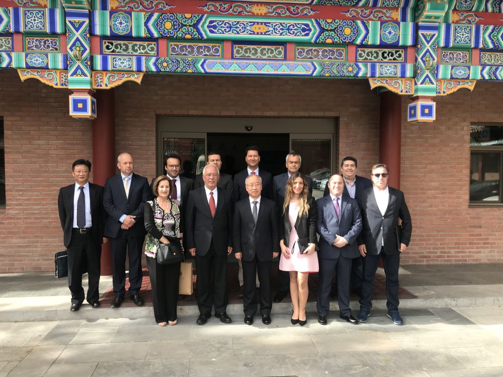 梁建全副會長會見葡萄牙社民黨副主席茹斯帝諾