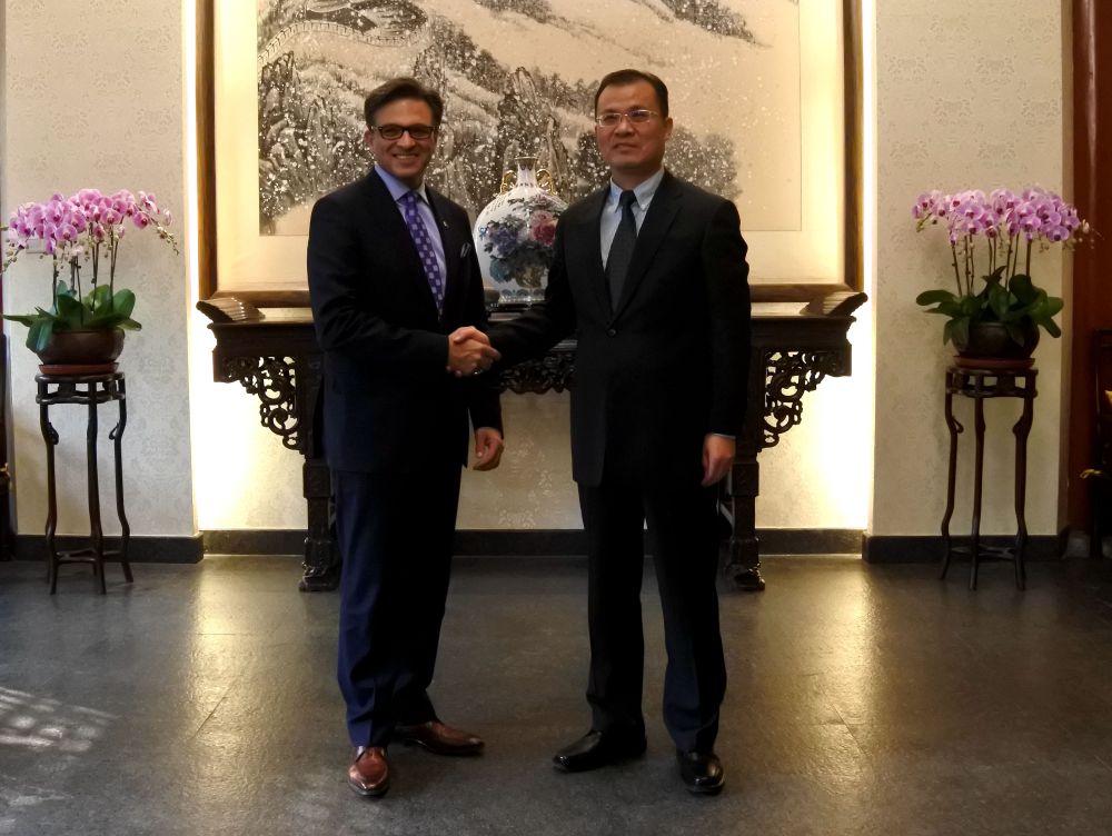 趙衛平副會長會見加拿大商業委員會主席古蒂?海德