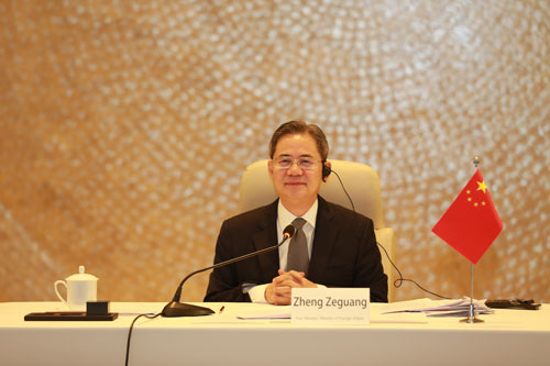 外交部副部長鄭澤光與美國國會議員舉行視頻對話，強調美方應停止負面言行，與中方共同推動兩國關系回到正確軌道