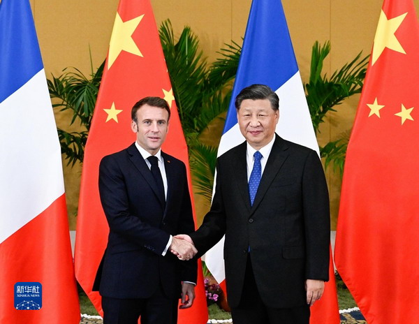 習近平會見法國總統馬克龍