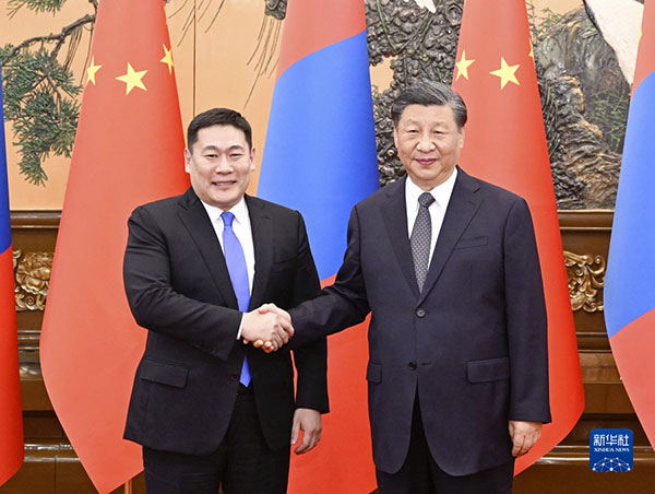 習近平會見蒙古國總理奧云額爾登